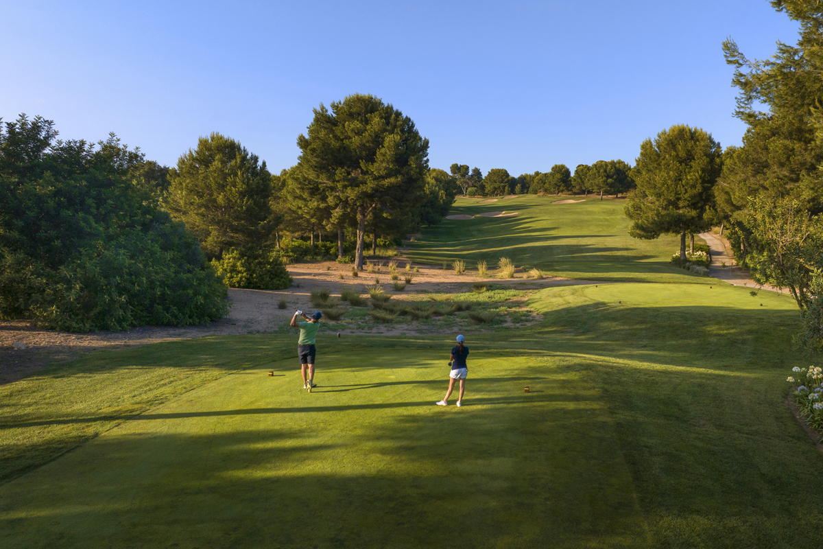 Exclusive tour packages: golf, gastronomy and nature