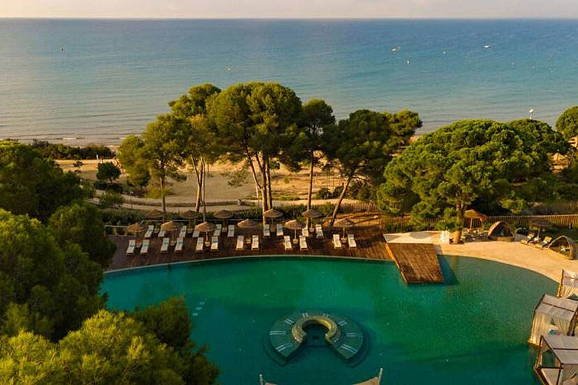 INFINITUM Beach Club