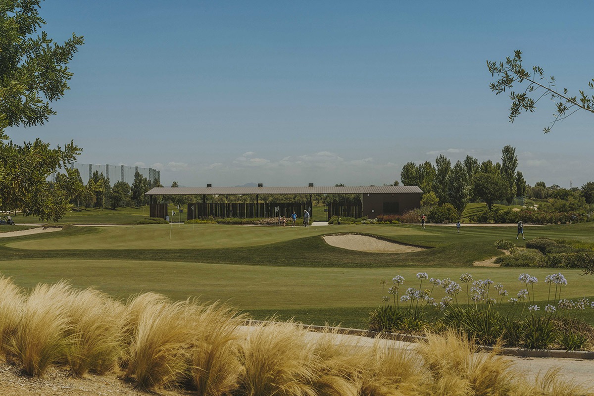 Internationally renowned golf courses 