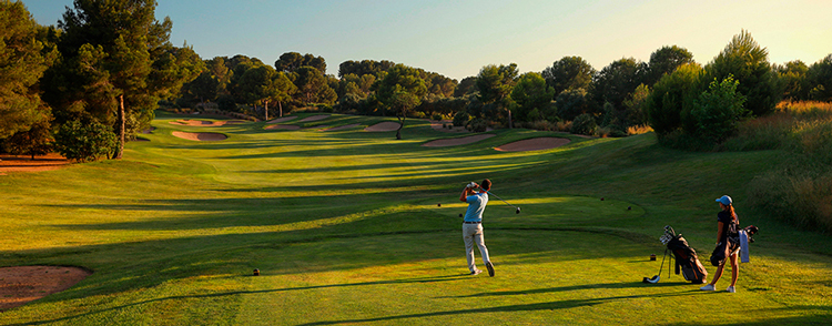 Diseñamos su escapada de golf a medida.<br />Consulte nuestros paquetes vacacionales y todas las opciones de personalización. Diseñamos su escapada de golf a medida.<br />Consulte nuestros paquetes vacacionales y todas las opciones de personalización.